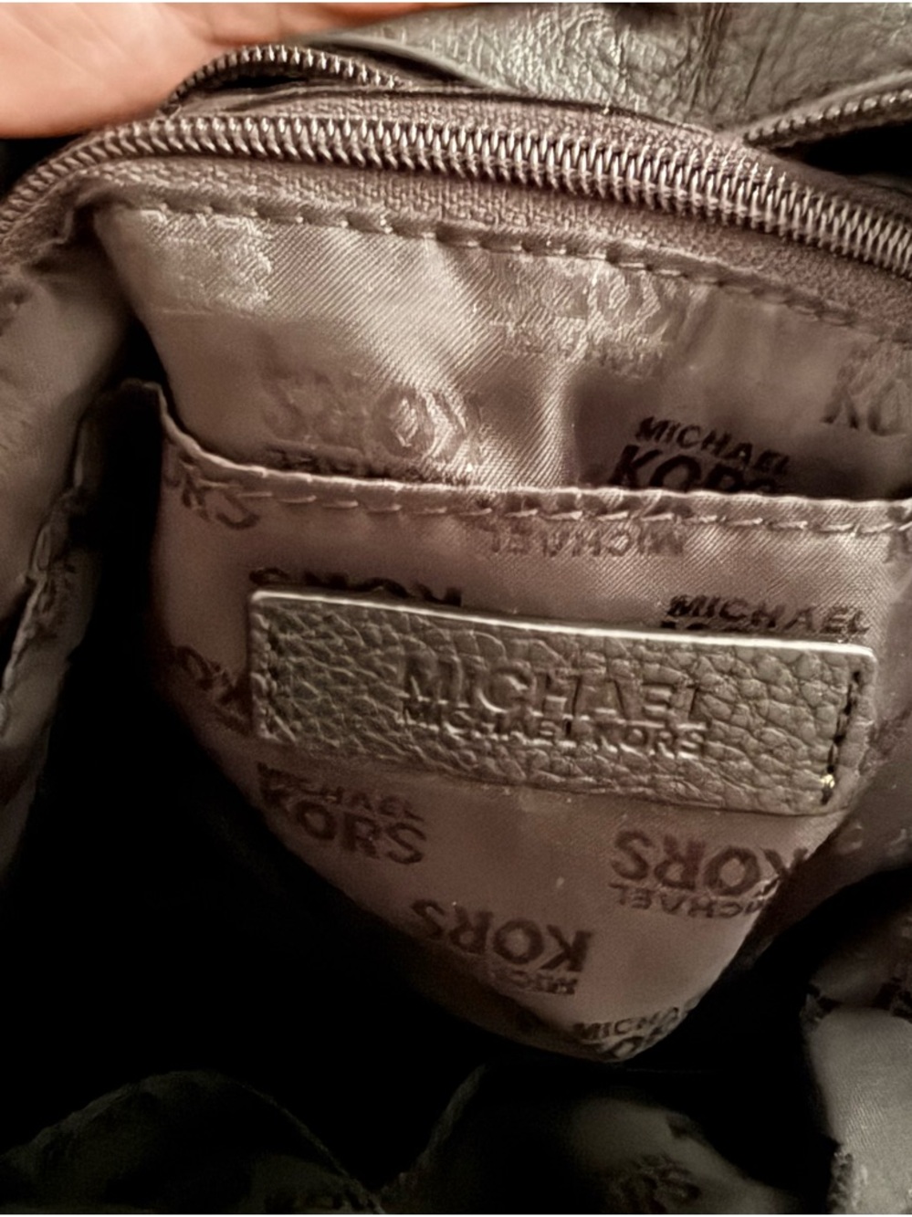 Michael Kors Black Pebbled Leather Hobo with Gold Logo Charm and Tassel EUC - Picture 5 of 6